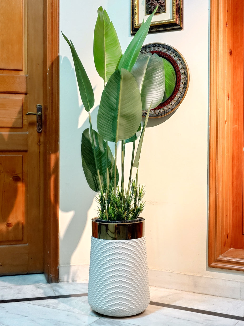 Faux Banana Plant – Elegant Indoor Greenery by Home Cuddles